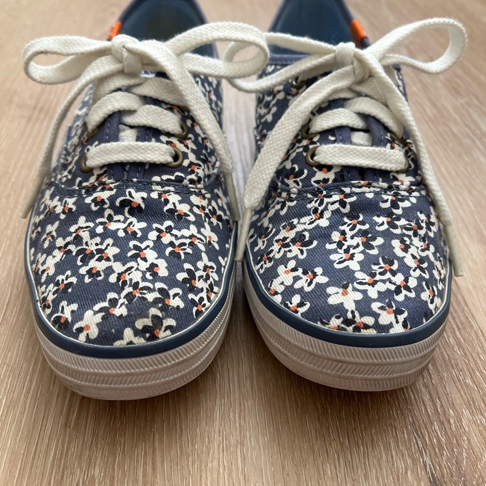 Keds x Taylor Swift Blue Flowers Womens Canvas Sneakers - Picture 3 of 9